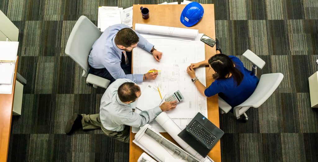 26 Project Managers Interview Questions & How To Prepare