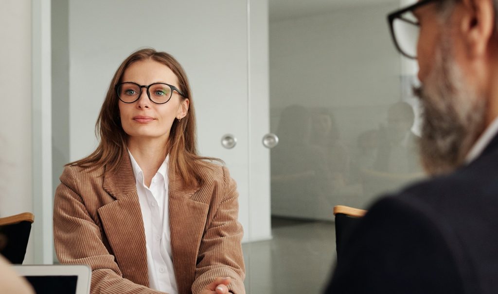 30 Executive Assistant Interview Questions and Answers