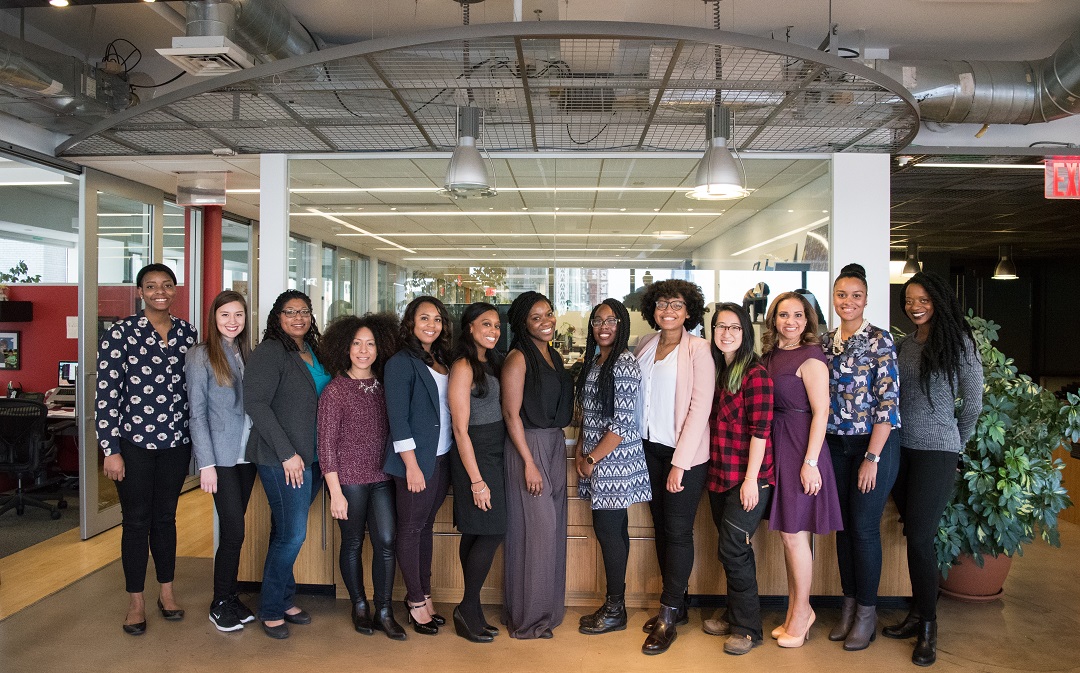High-Performance Teams Characteristics & How to Lead Your Team to Success