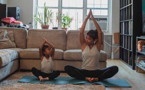 Positive Parenting – Complete Guide (8 Essential Positive Parenting Tips)