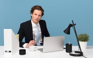 Transactional Leadership Pros & Cons + Examples